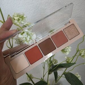2/$25 Natasha Denona Peak 5 Eyeshadow Palette